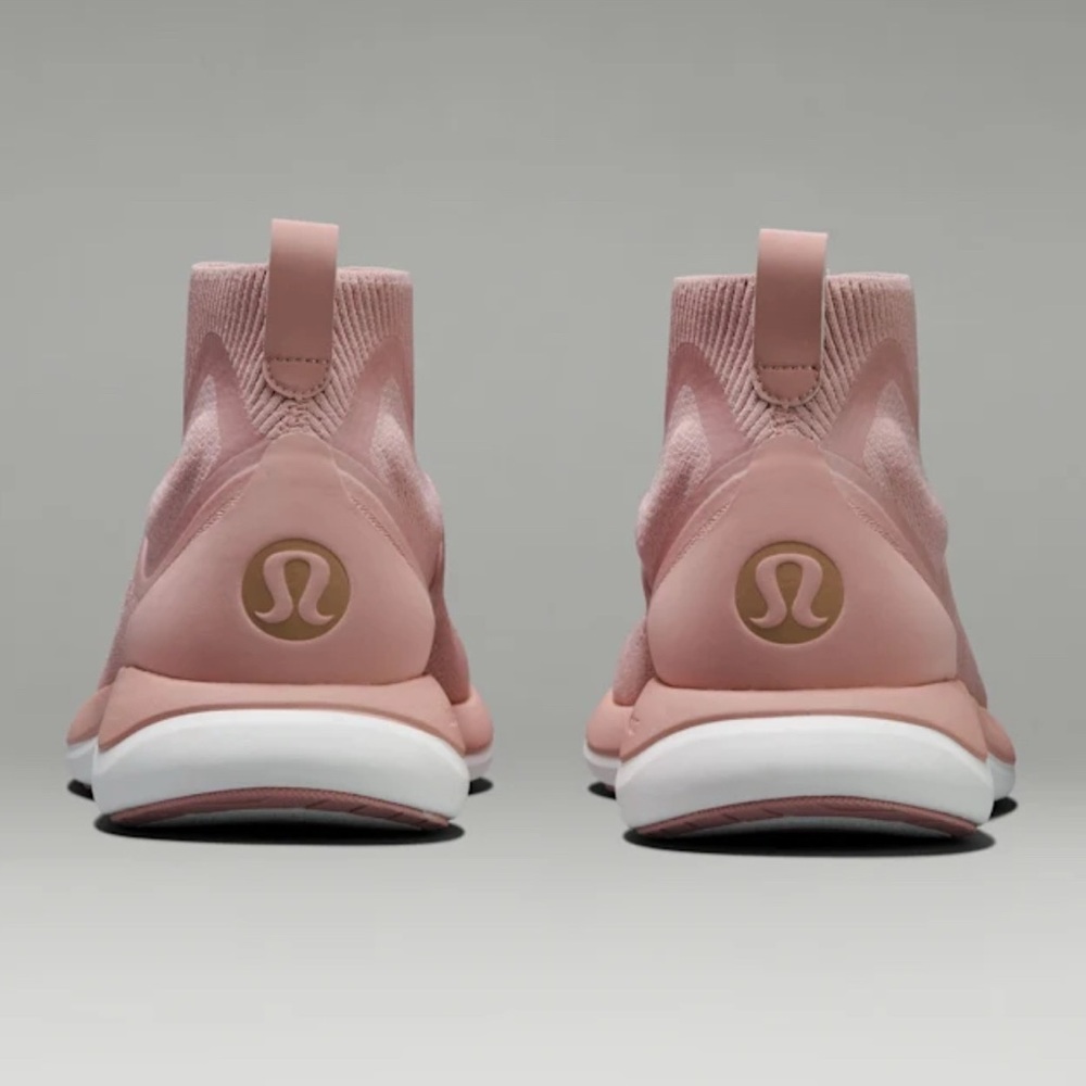 Like-new Lululemon Athletica Women’s Shoes in Mink berry pink